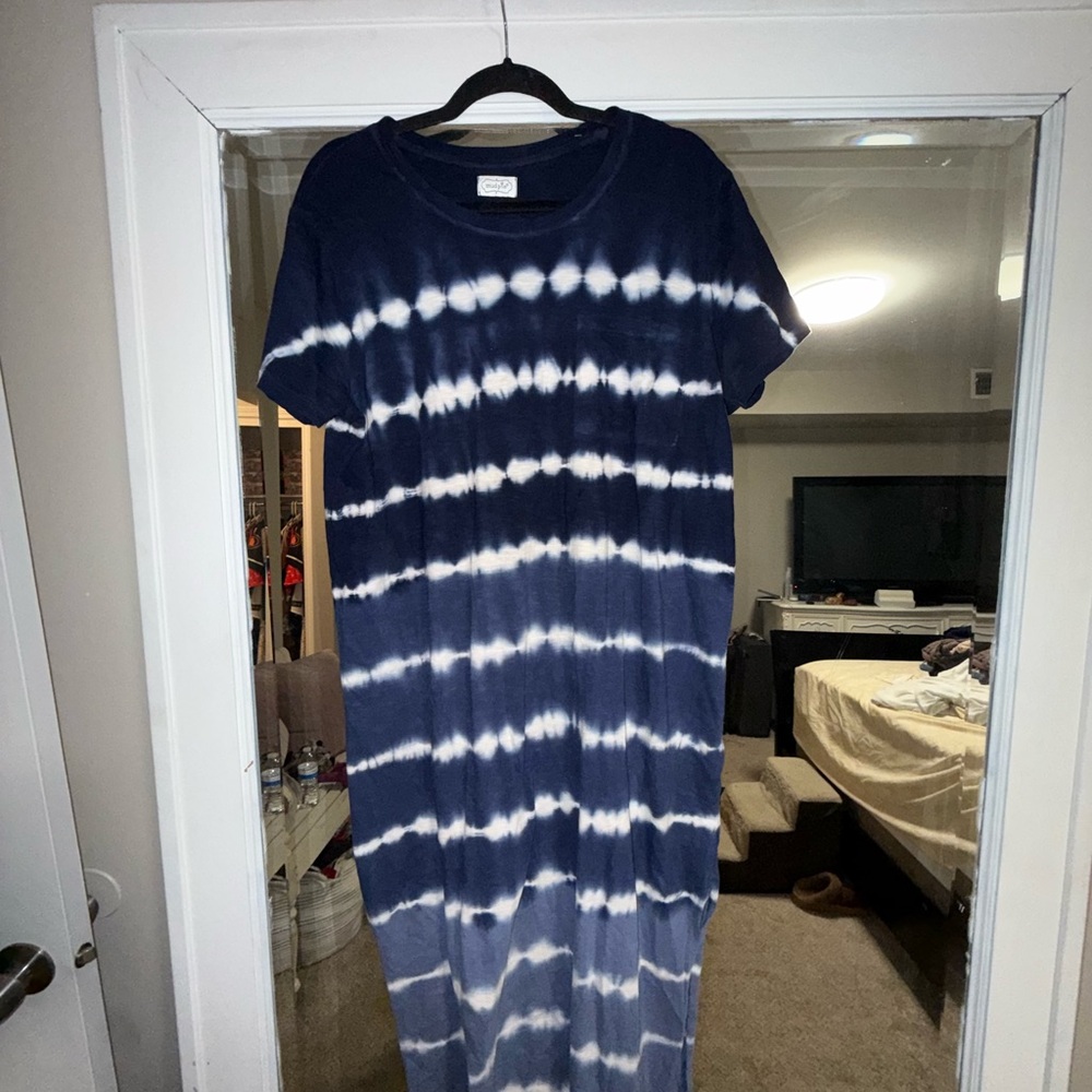 Navy and White Tie-Dye Maxi Dress